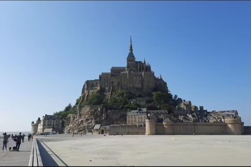 Maison Proche Du Mont Saint Michel Pontorson Exteriér fotografie